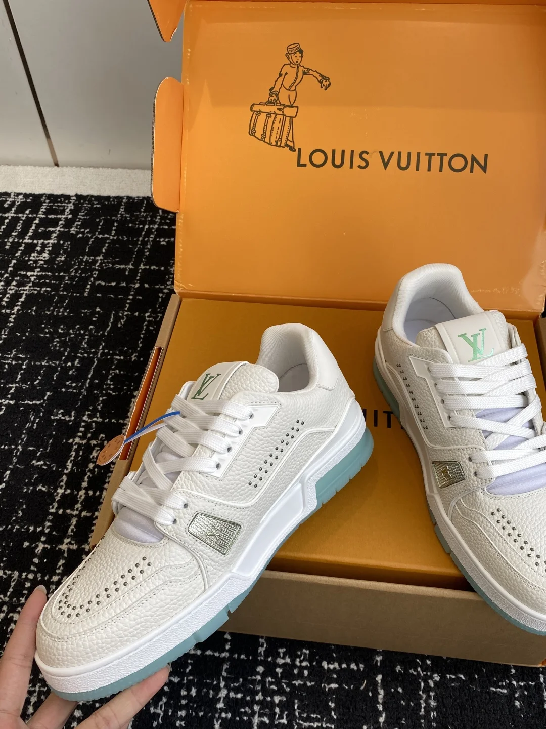 LV Sneakers Mesh Fabric White-Green EU34-44 C00202609111610 - Image 6