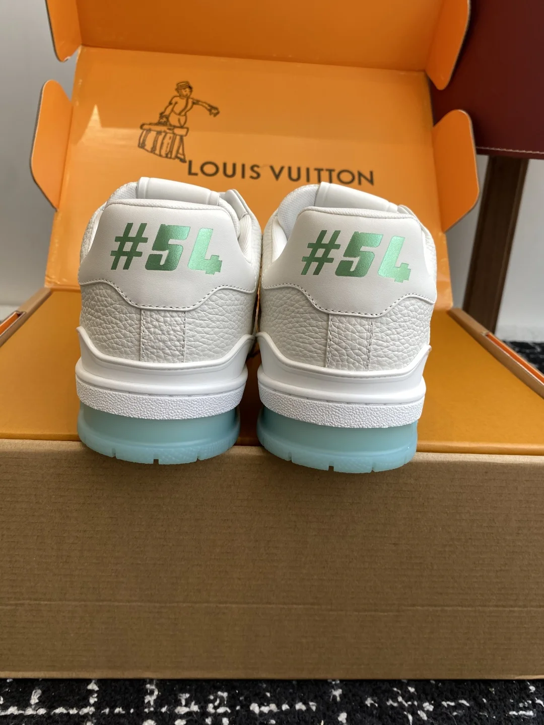 LV Sneakers Mesh Fabric White-Green EU34-44 C00202609111610 - Image 8