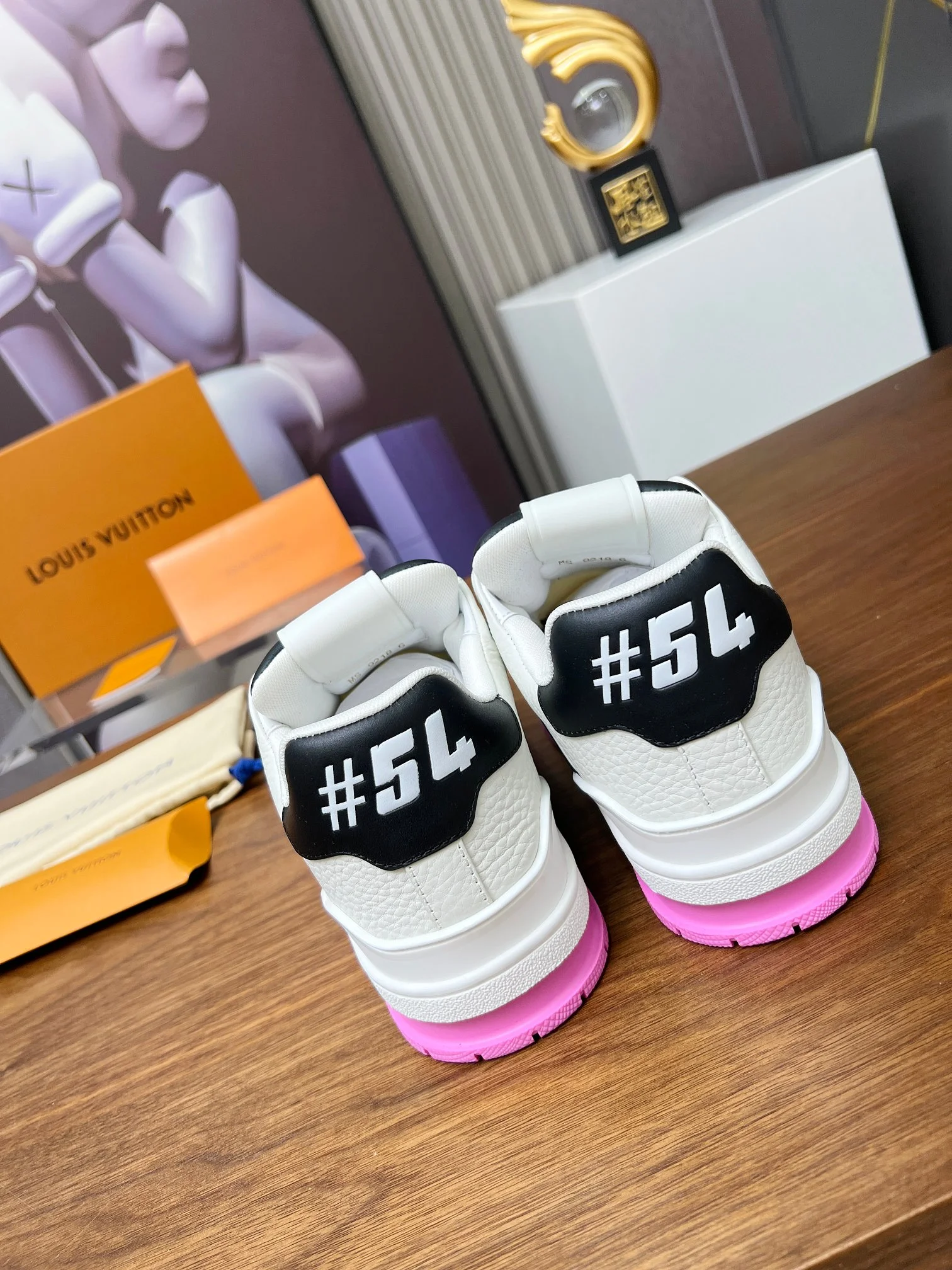 LV Sneakers Mesh White-Black-Pink EU34-46 C00202609111629 - Image 6