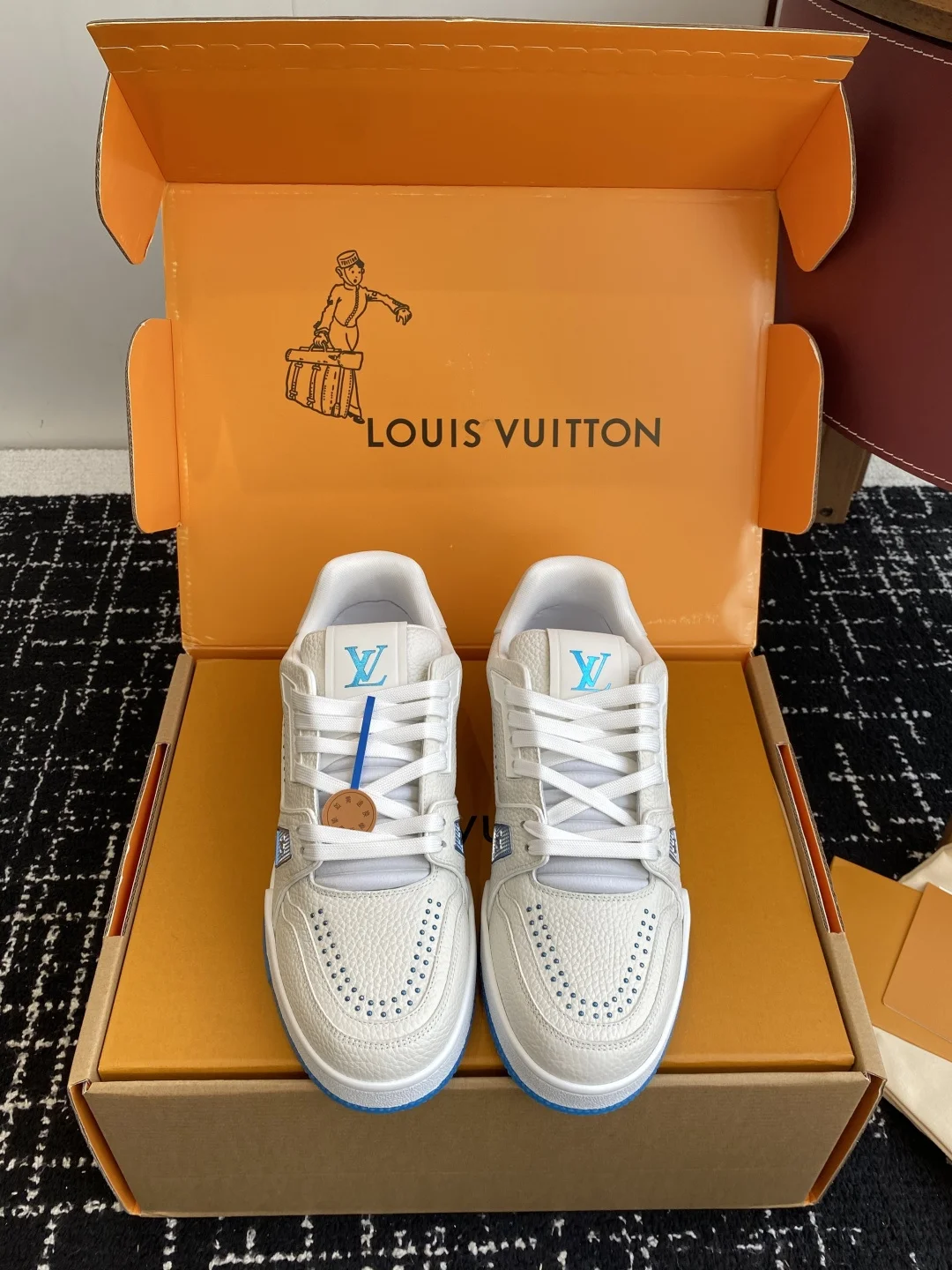 LV Sneakers Mesh White-Blue EU34-46 C00202609111612