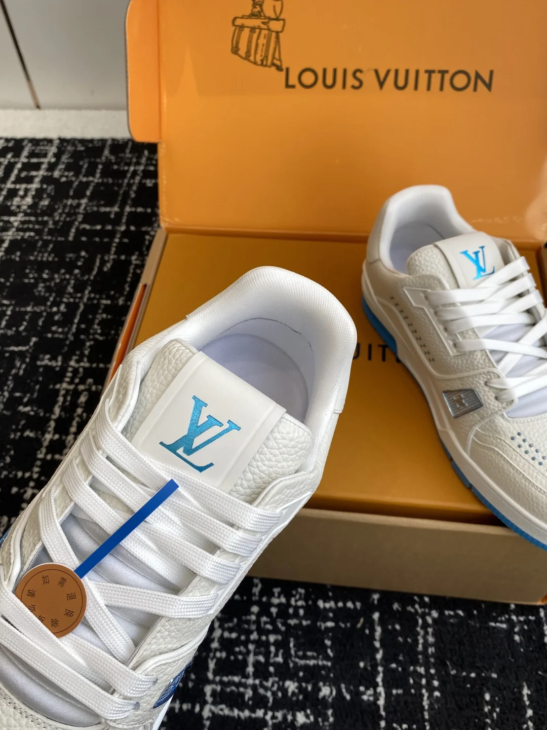 LV Sneakers Mesh White-Blue EU34-46 C00202609111612 - Image 7