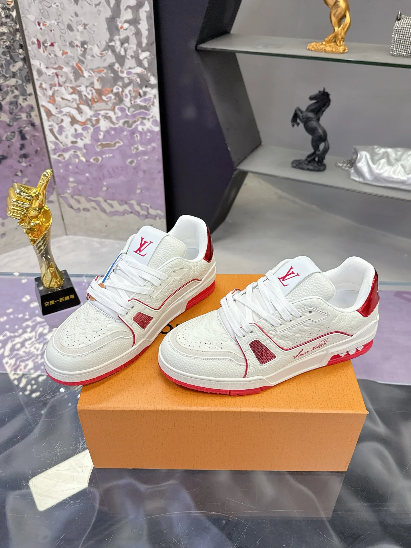 LV Sneakers Mesh White-Red EU34-46 C00202609111591 - Image 3
