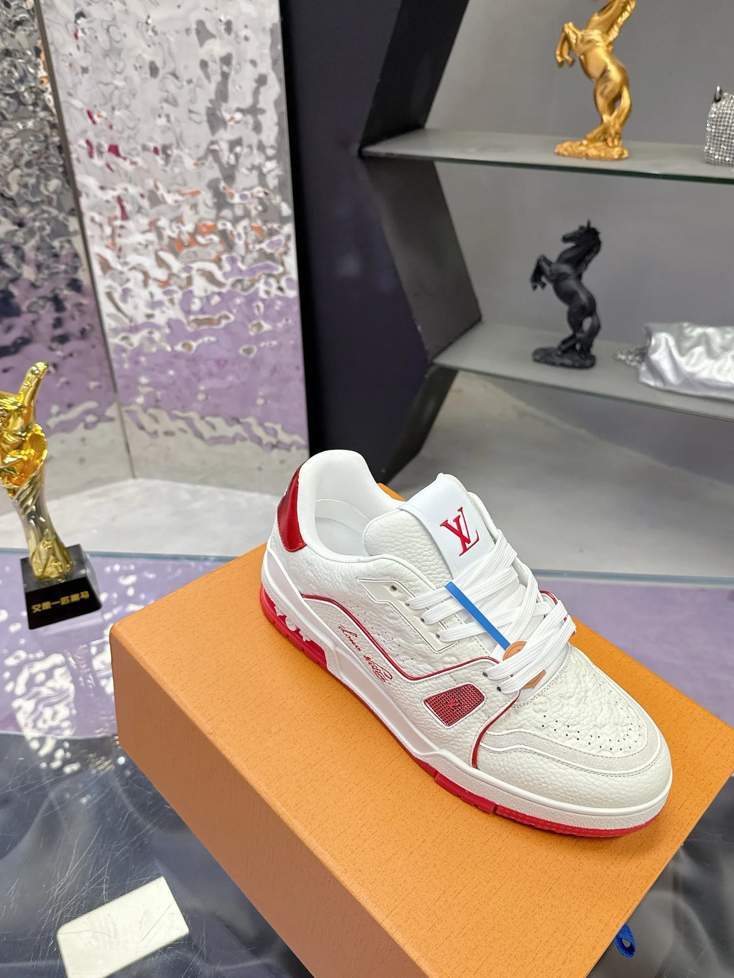 LV Sneakers Mesh White-Red EU34-46 C00202609111591 - Image 5