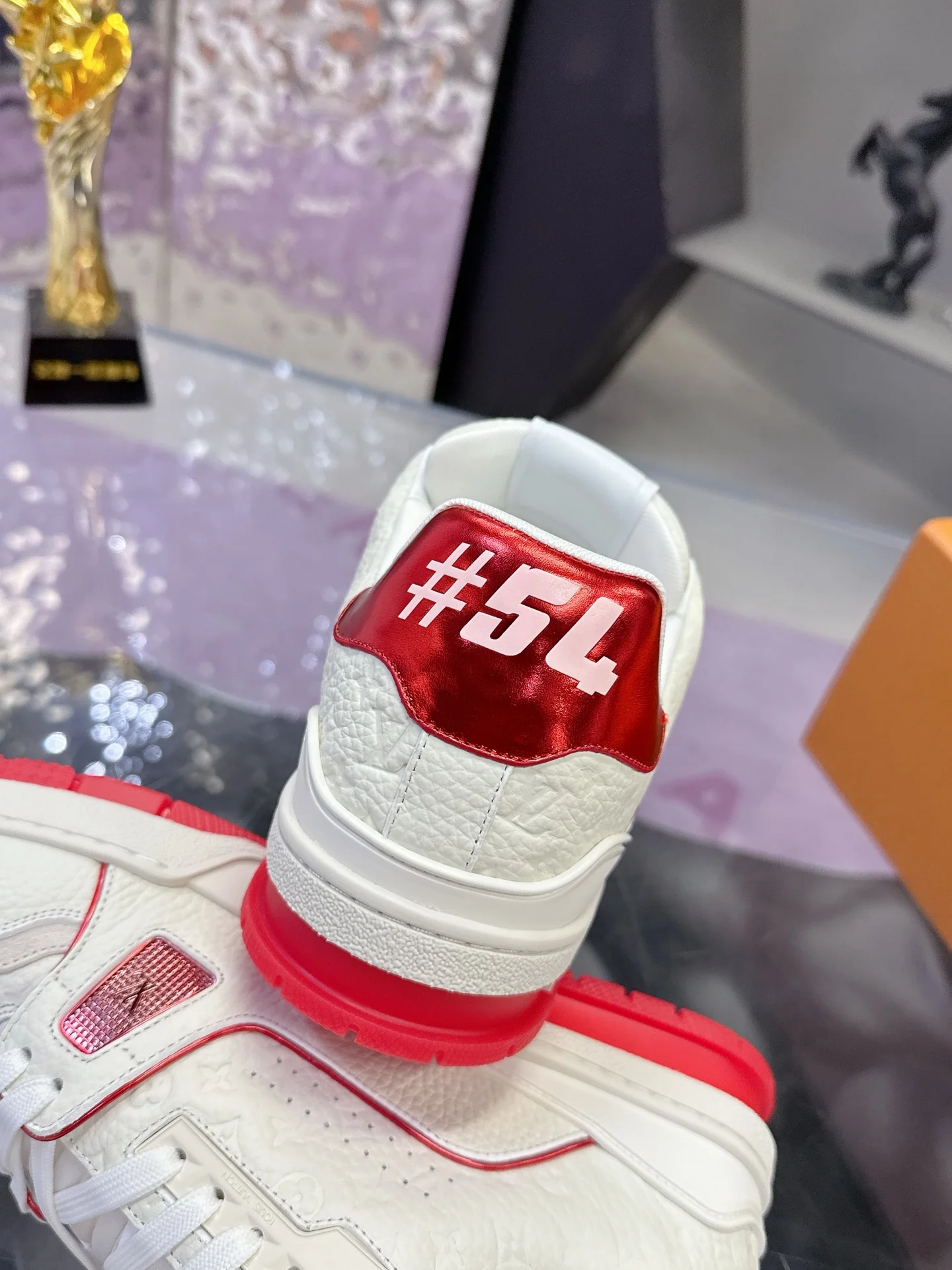 LV Sneakers Mesh White-Red EU34-46 C00202609111591 - Image 7