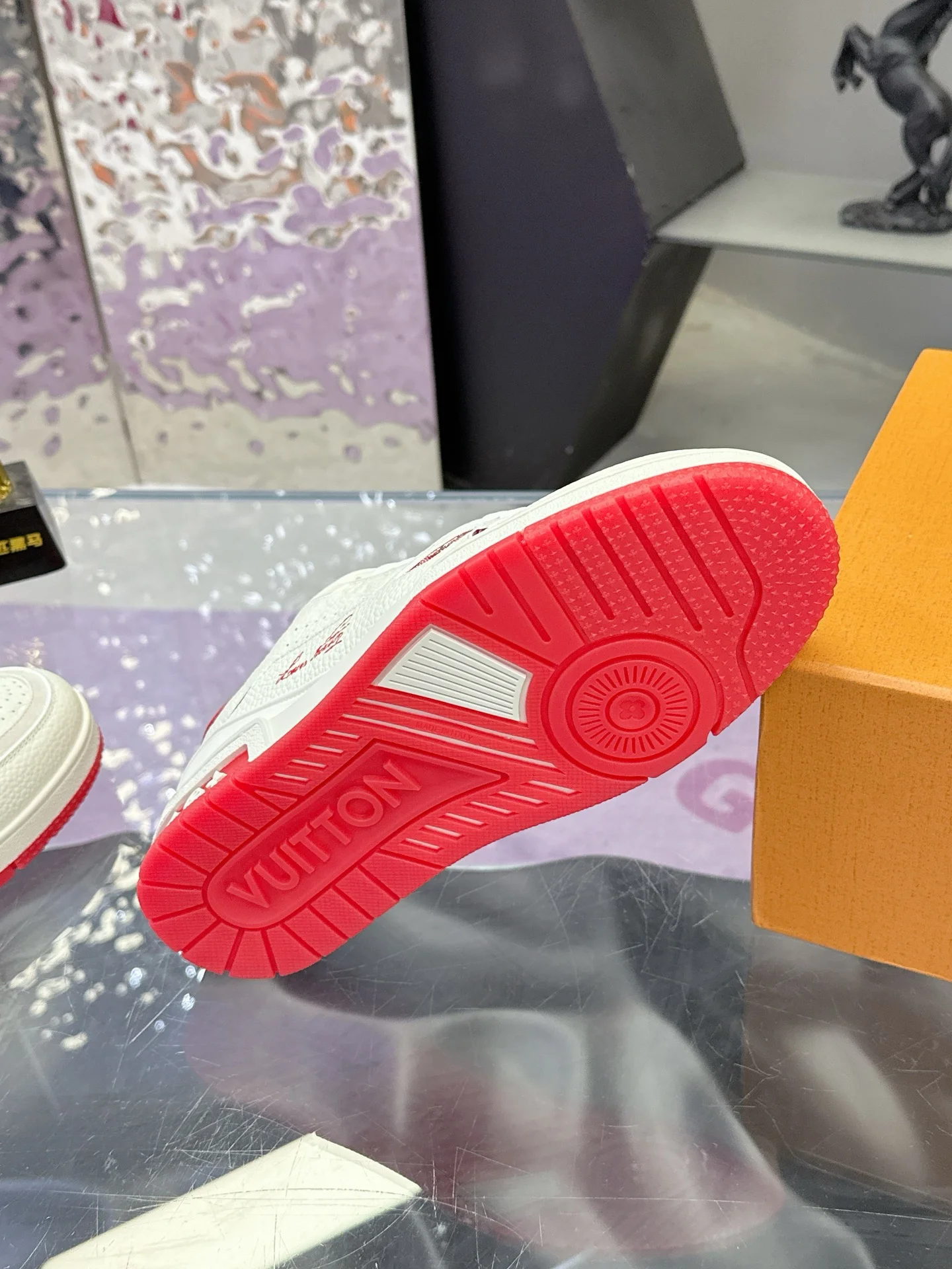 LV Sneakers Mesh White-Red EU34-46 C00202609111591 - Image 9