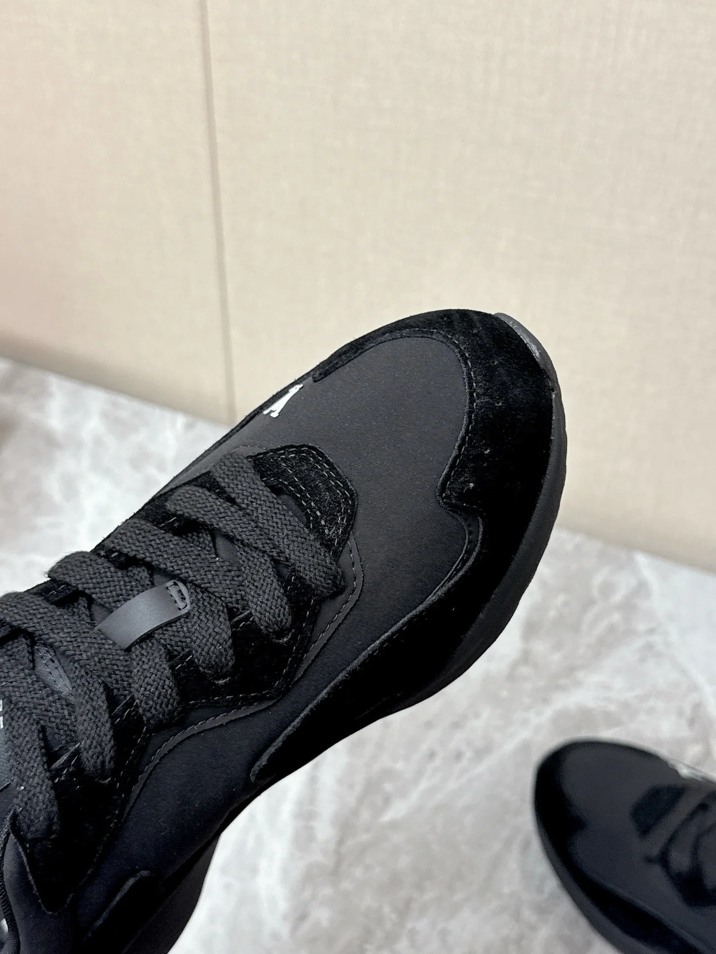 LV Sneakers Nylon Suede Black-White EU39-45 C30202609111367 - Image 6