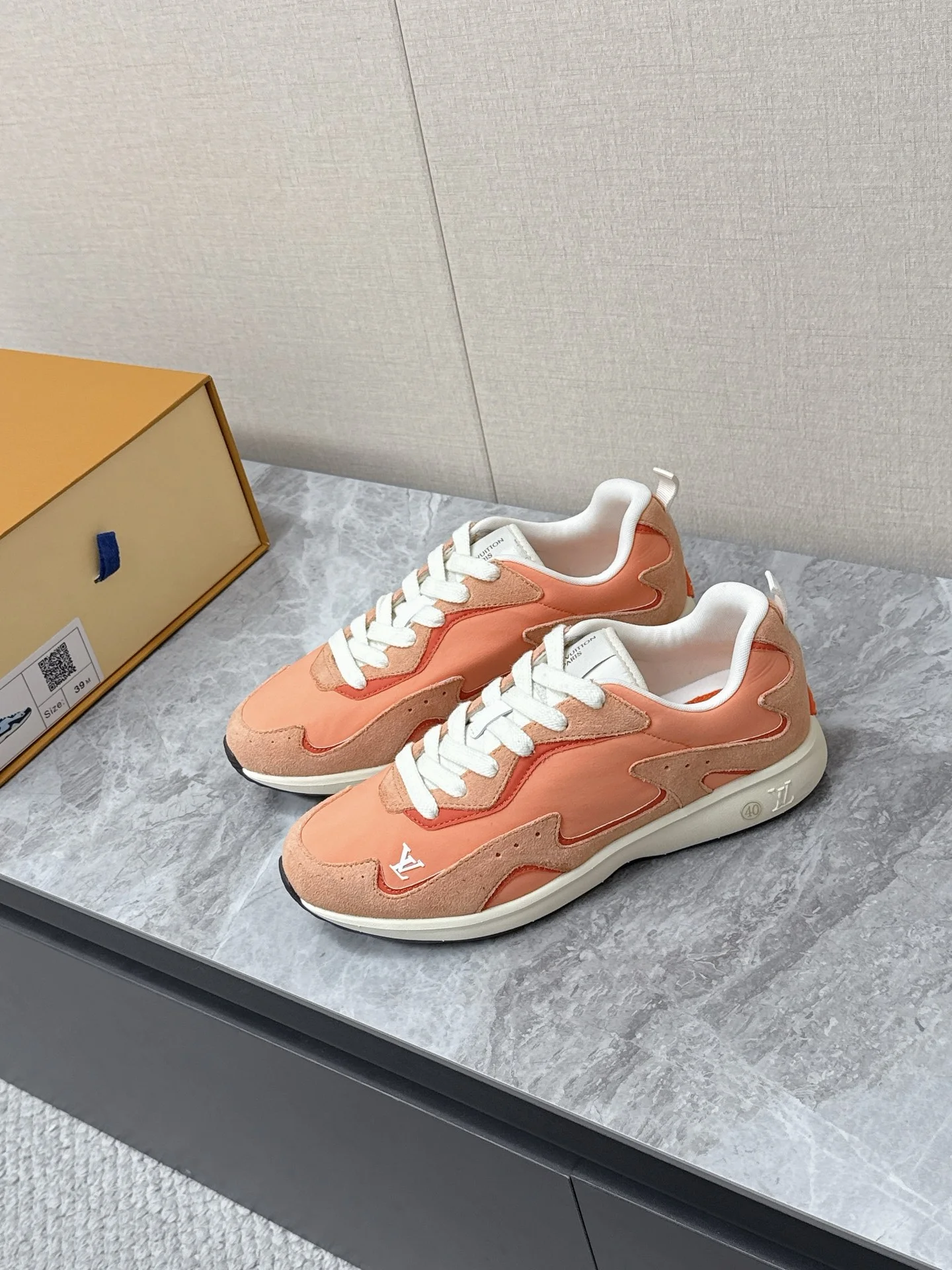 LV Sneakers Nylon Suede Orange-White EU39-45 C30202609111371 - Image 4