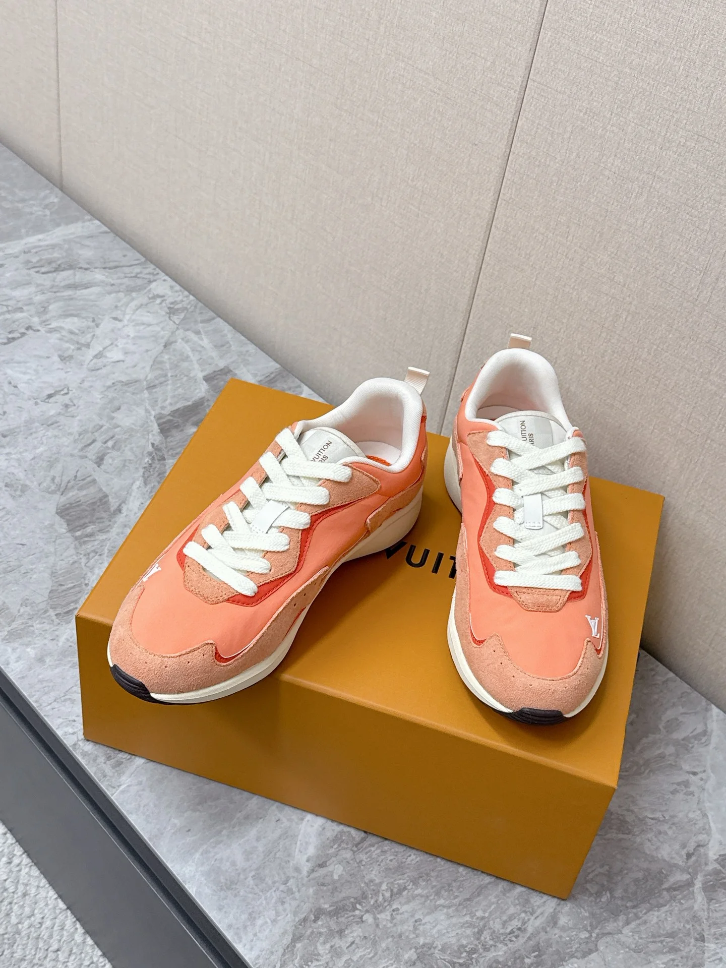 LV Sneakers Nylon Suede Orange-White EU39-45 C30202609111371 - Image 5