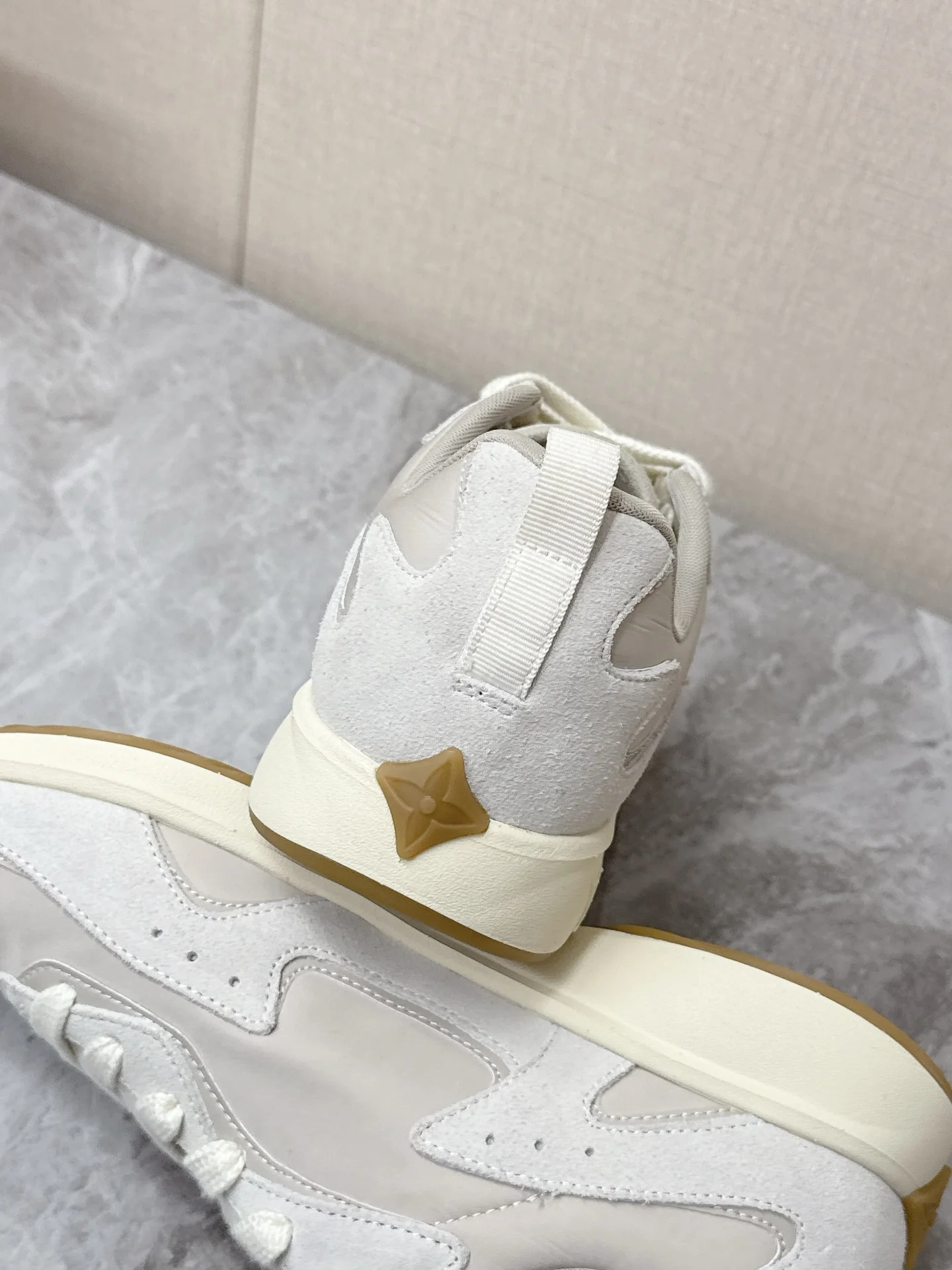 LV Sneakers Nylon Suede White-Brown EU39-45 C30202609111370 - Image 8