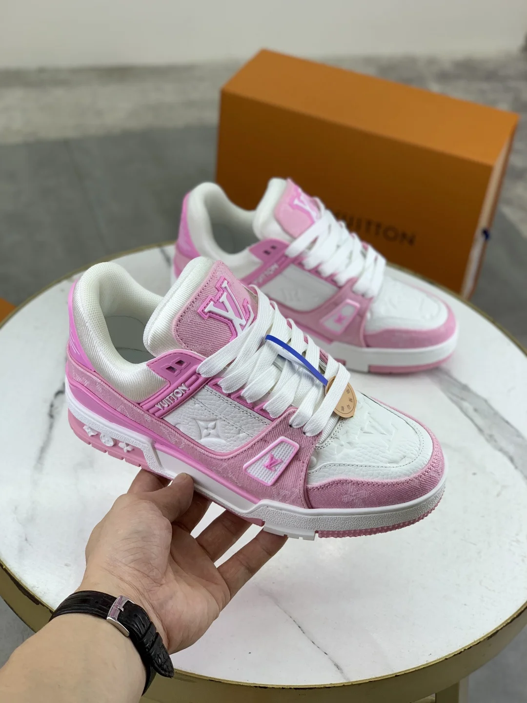 LV Sneakers Pink-White B80202609111687 - Image 3