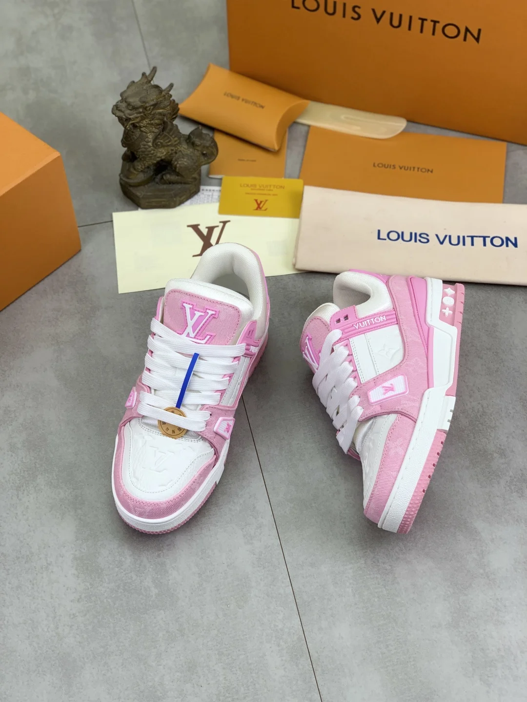 LV Sneakers Pink-White B80202609111687 - Image 5