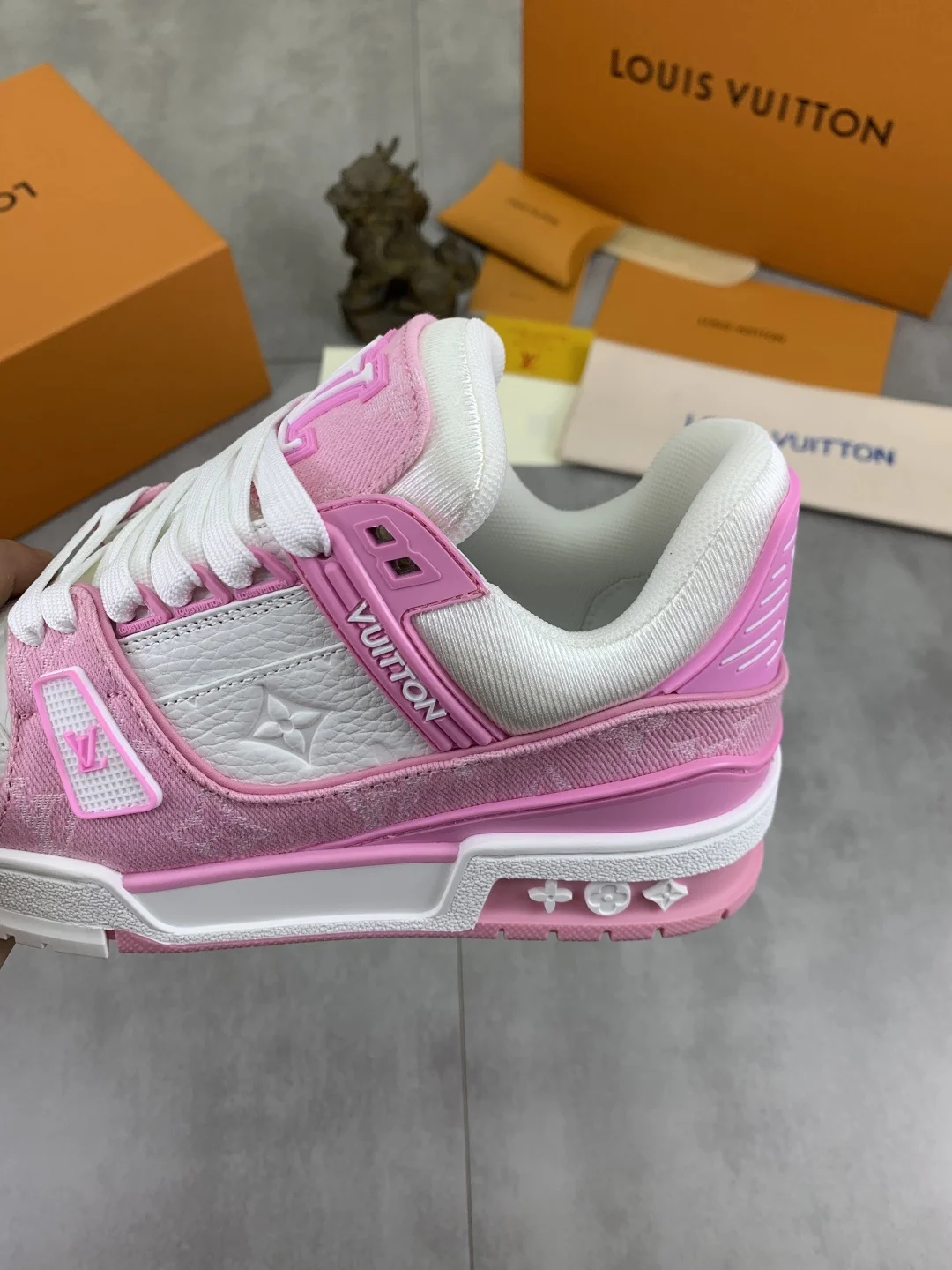 LV Sneakers Pink-White B80202609111687 - Image 7