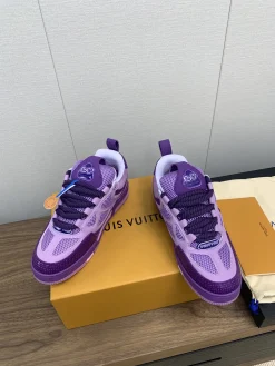 Alternative view of LV Sneakers Purple-White C00202609111644