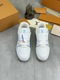 Alternative view of LV Sneakers White-Blue C00202609111684