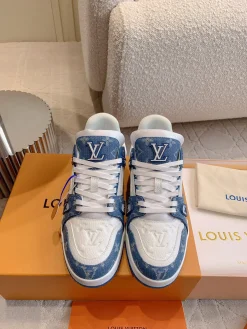 LV Sneakers White-Blue EU35-44 B80202609111671