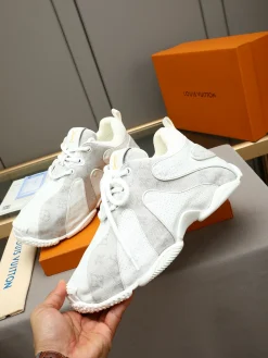 Alternative view of LV Sneakers White-Gray B90202609110693