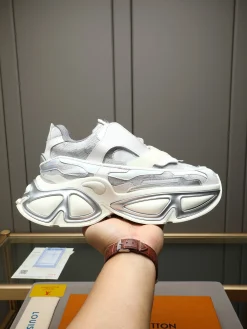 LV Sneakers White-Silver C50202609110696