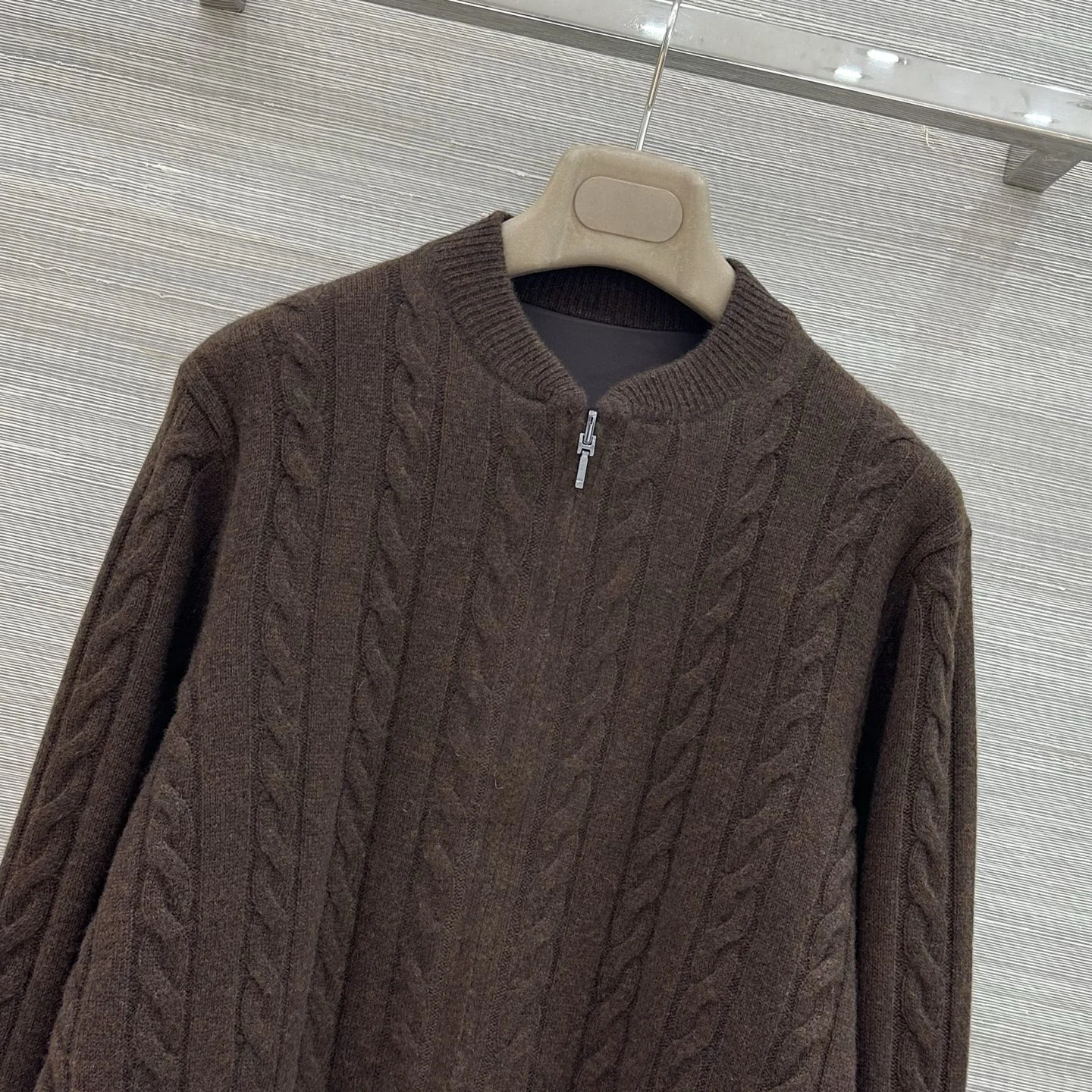 LV Sweaters Cashmere Brown S-L C15202609061210 - Image 2