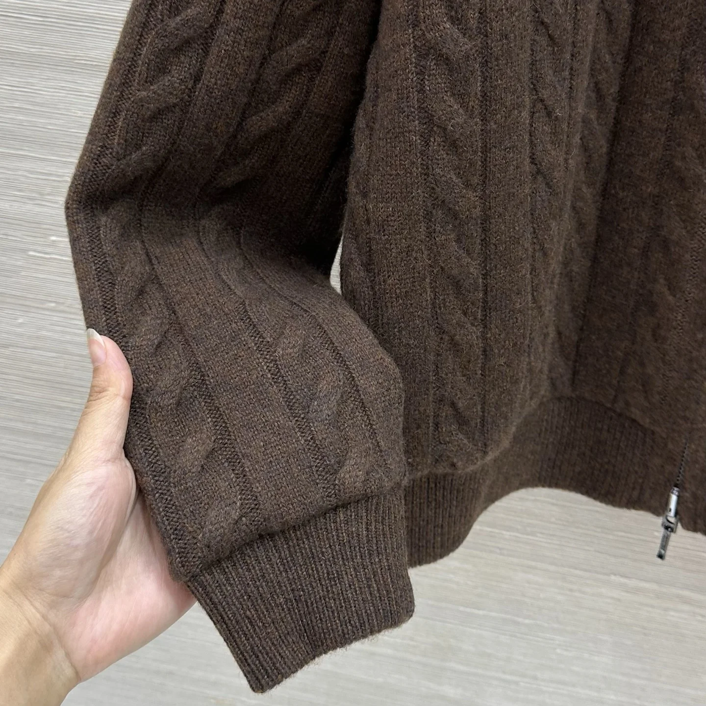 LV Sweaters Cashmere Brown S-L C15202609061210 - Image 5