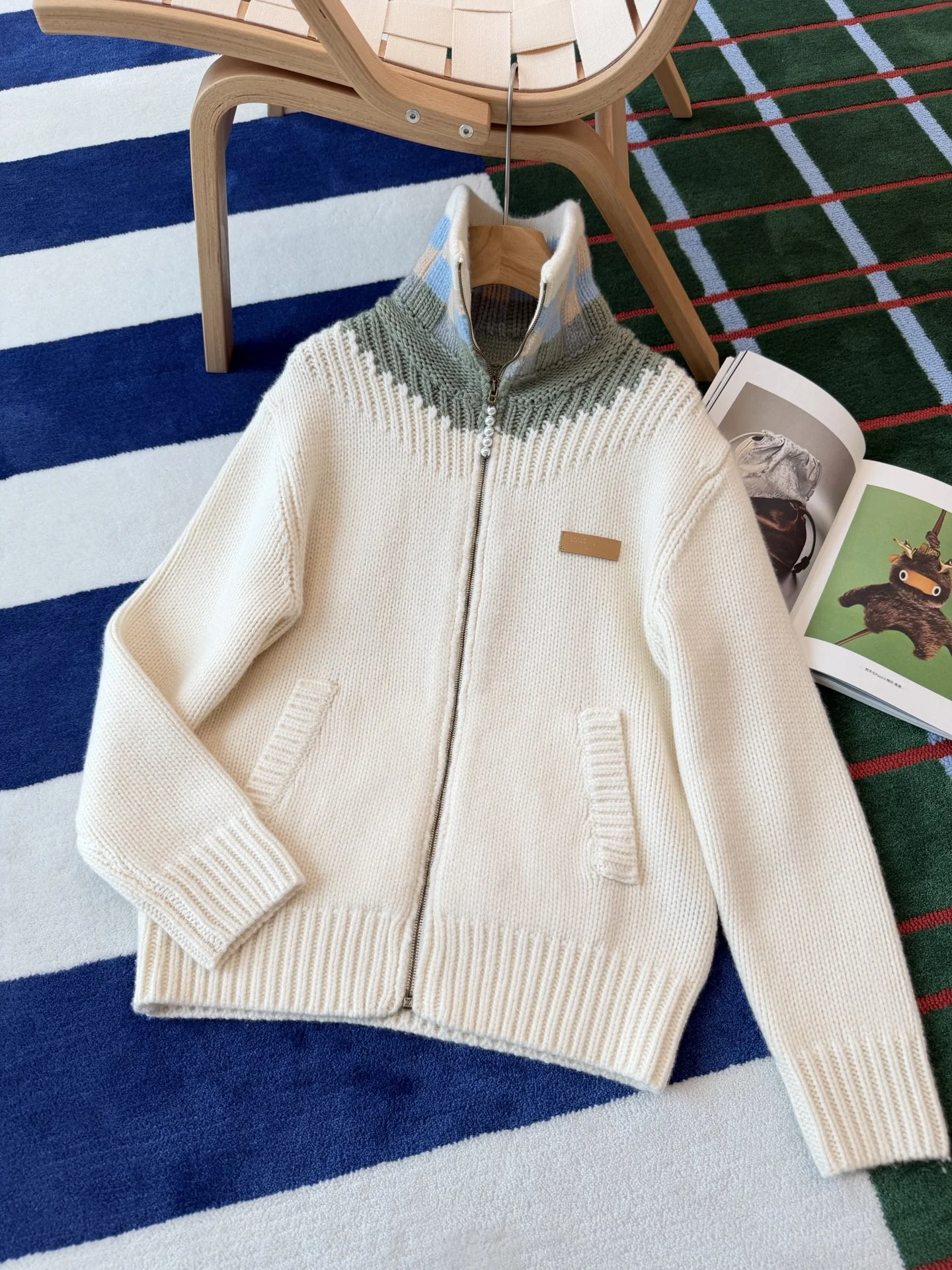LV Sweaters Cream-Green S-L E95202609060031