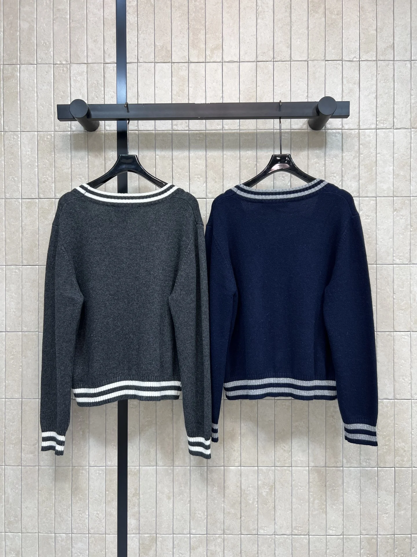 LV Sweaters Dark Gray-Navy Blue S-L B00202609060009 - Image 7