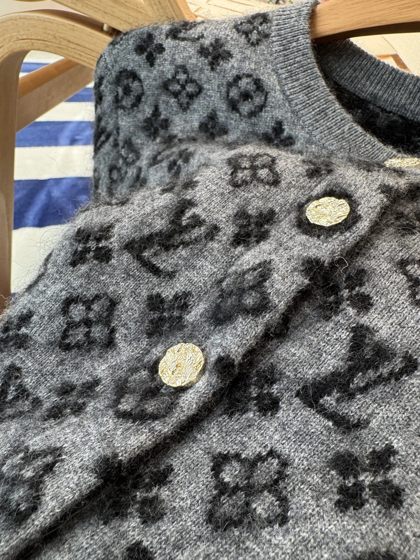 LV Sweaters Mohair Gray-Black S-L D25202609060032 - Image 2
