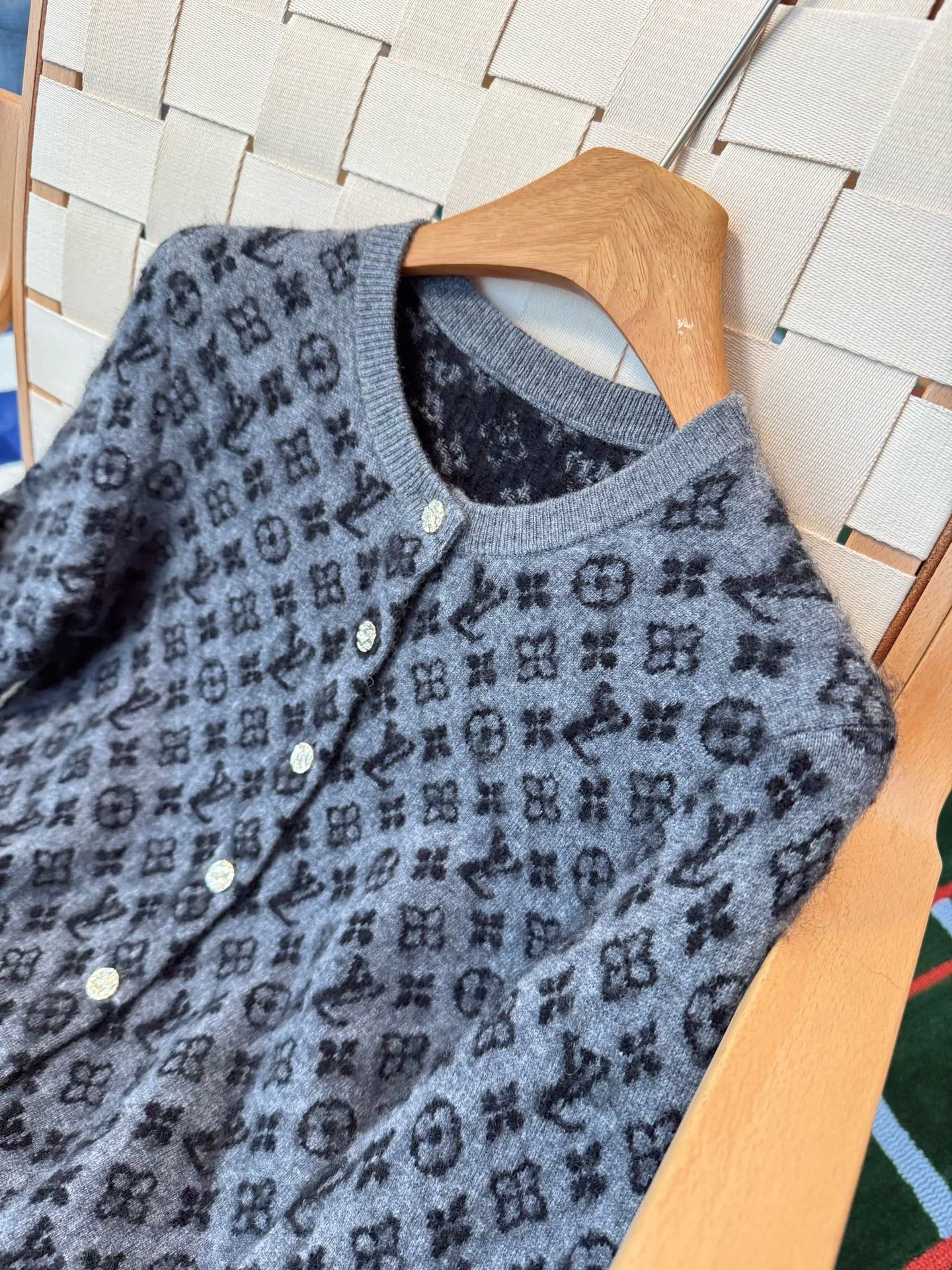 LV Sweaters Mohair Gray-Black S-L D25202609060032 - Image 8