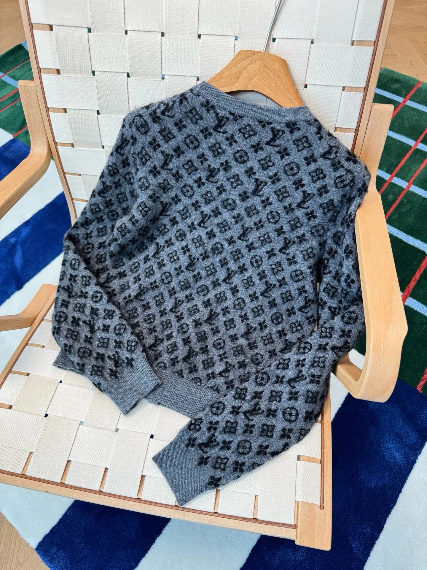 LV Sweaters Mohair Gray-Black S-L D25202609060032 - Image 9