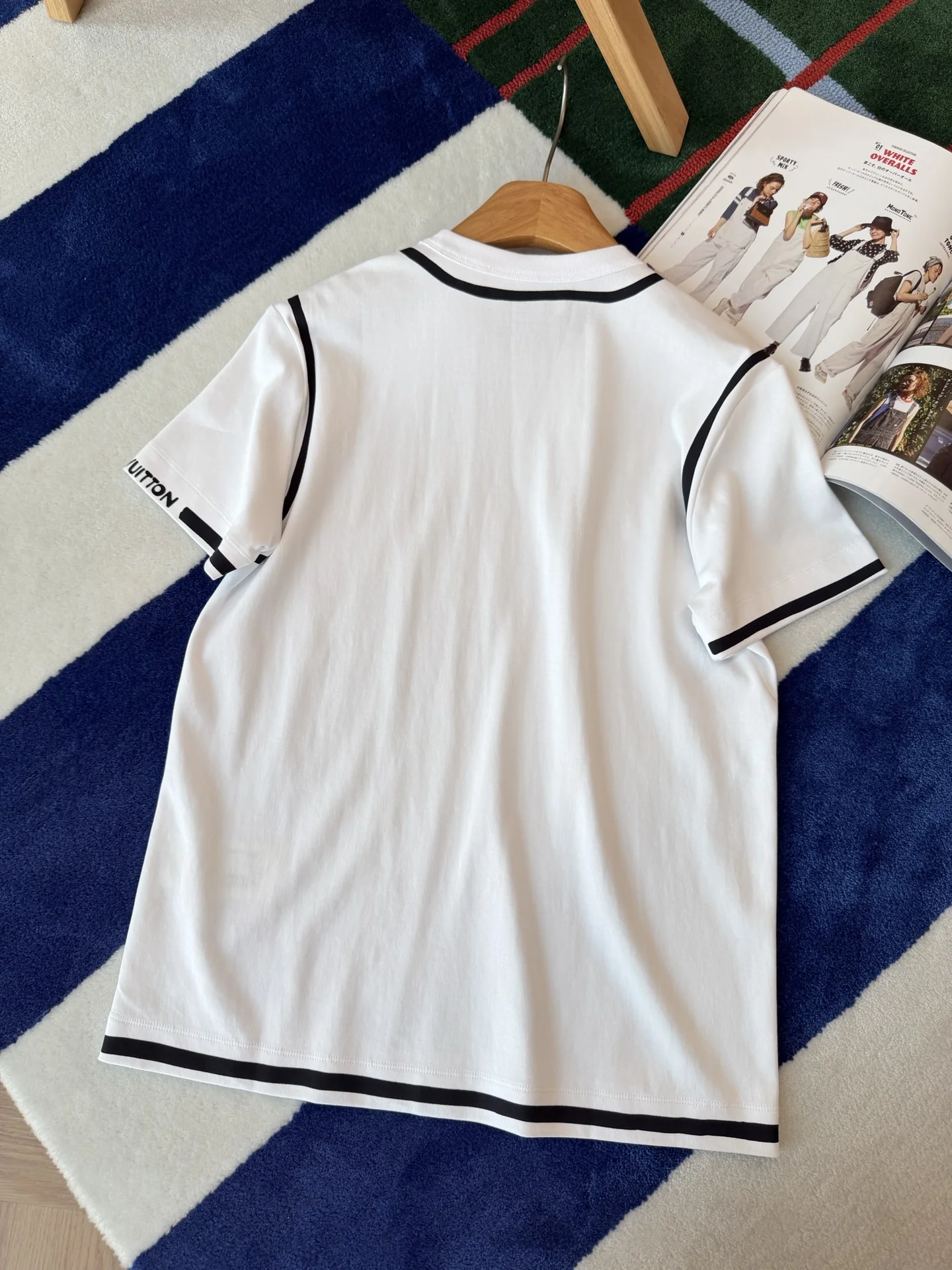 LV T-shirts Cotton White-Black S-M-L B15202609061008 - Image 8