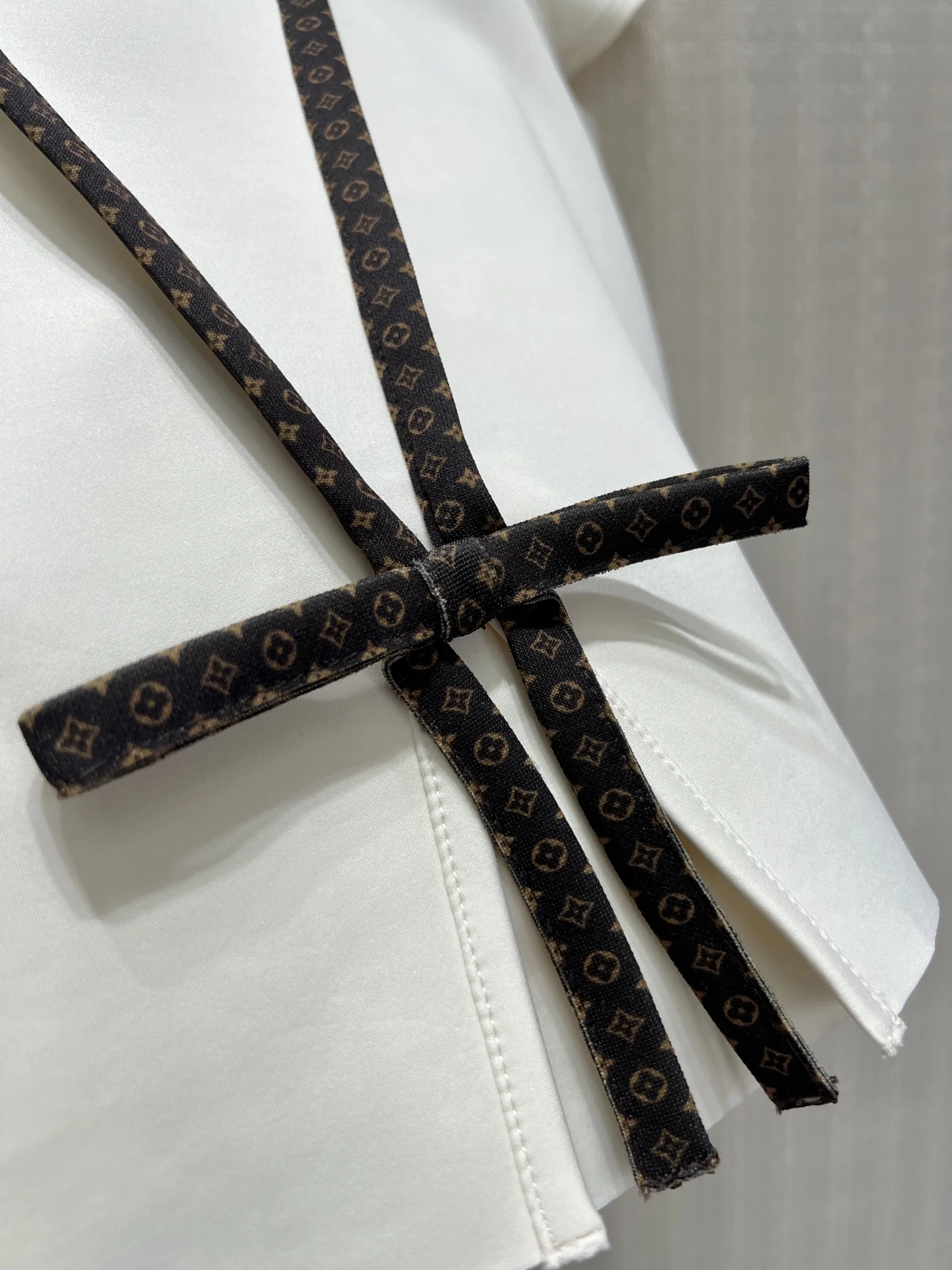 LV T-shirts White-Black S-L B85202609061813 - Image 5