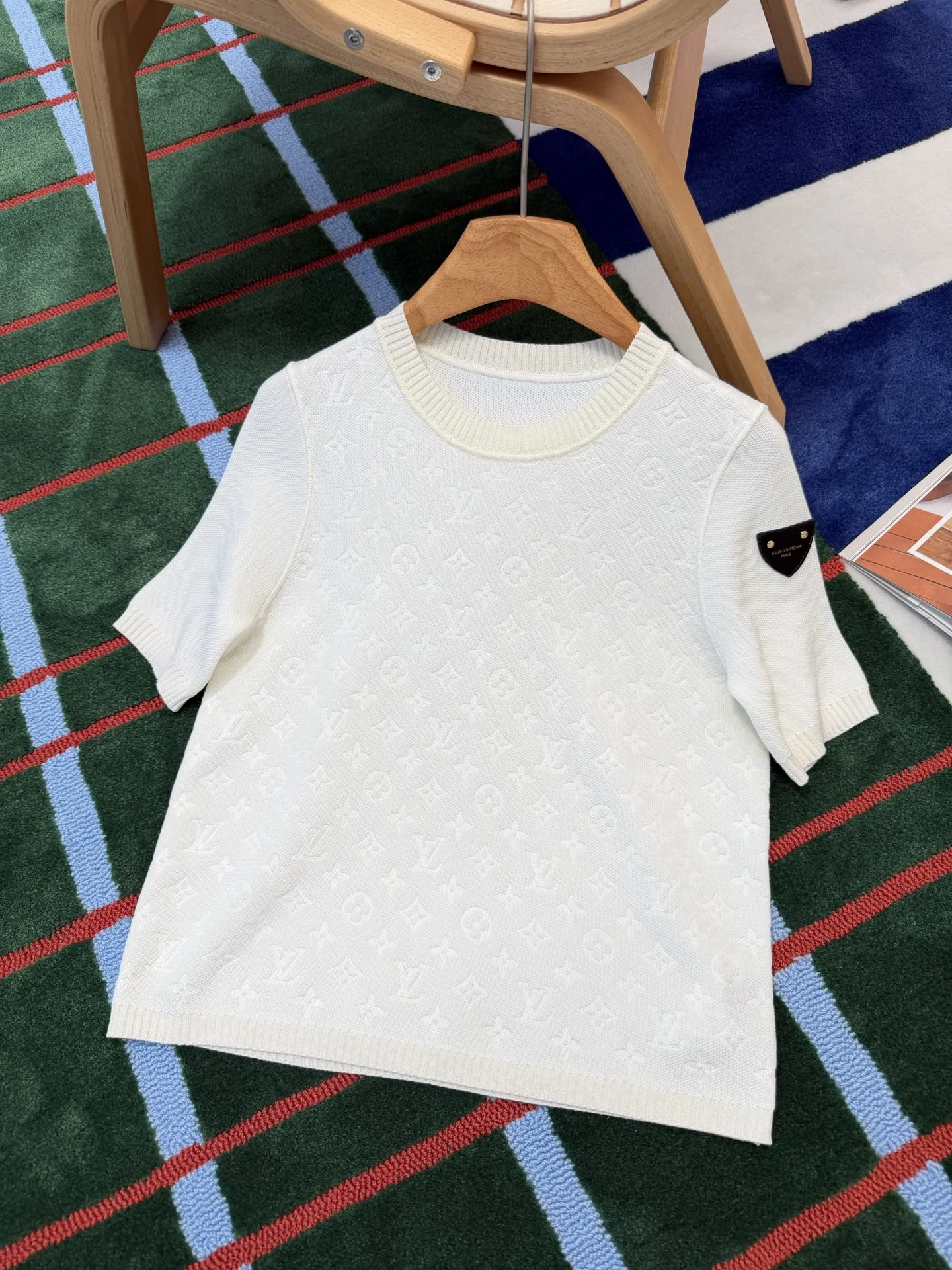 LV T-shirts White-Black S-L C45202609061401