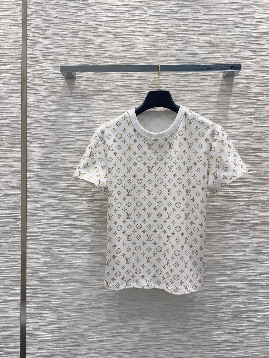 LV T-shirts White-Gold S-L A65202609063584