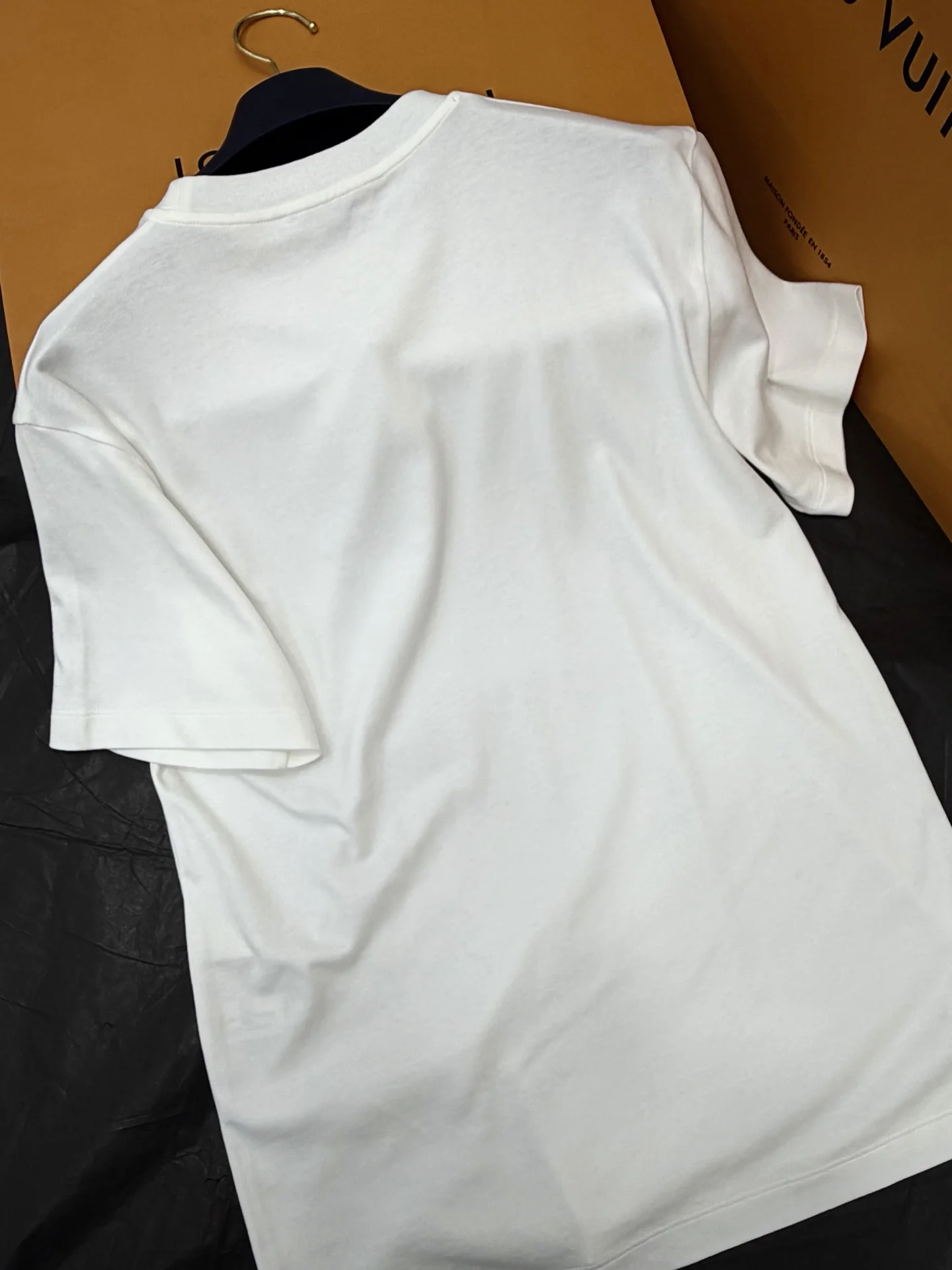 LV T-shirts White-Gold S-L B15202609060294 - Image 9