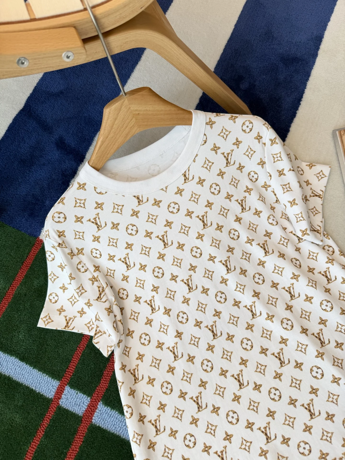 LV T-shirts White-Gold S-L B15202609063264 - Image 2