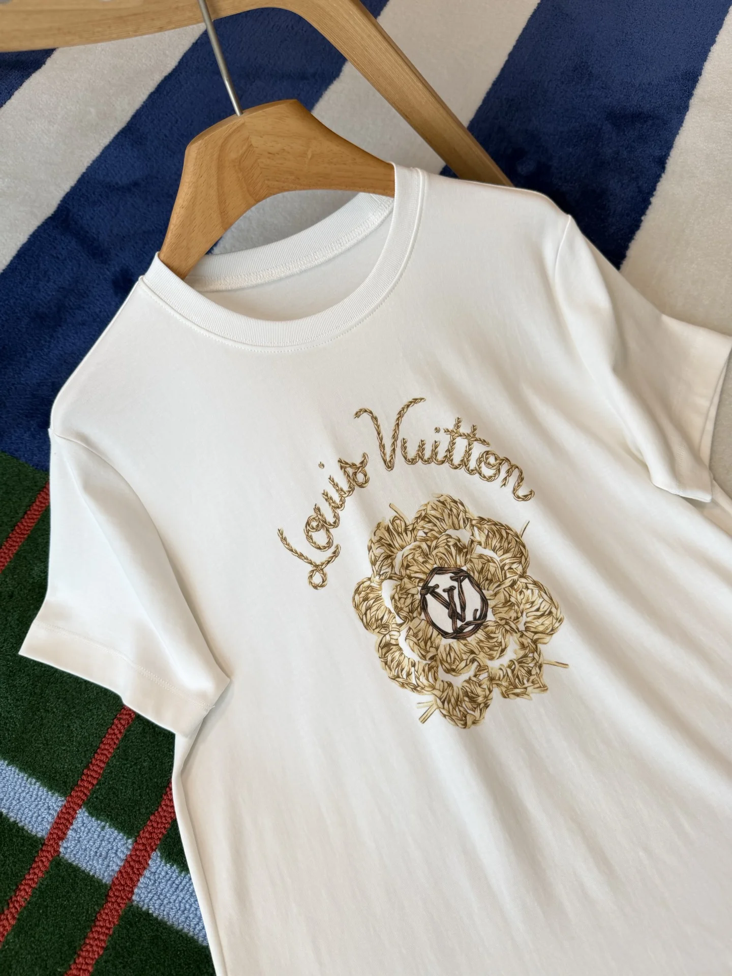 LV T-shirts White-Gold S-M-L B15202609063265 - Image 3