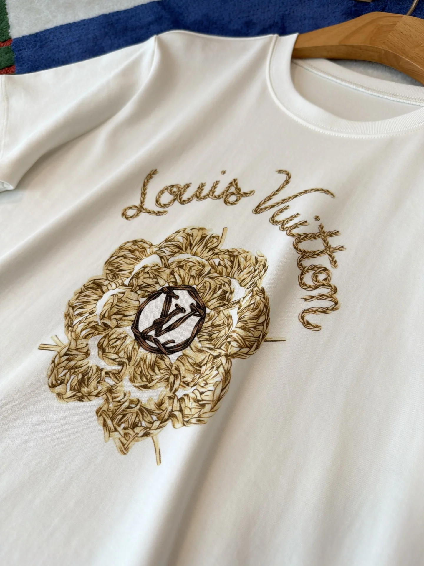 LV T-shirts White-Gold S-M-L B15202609063265 - Image 4