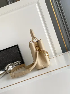 Alternative view of LV Top Handle Bags Beige-Gold 27X18X9CM A250202609090360