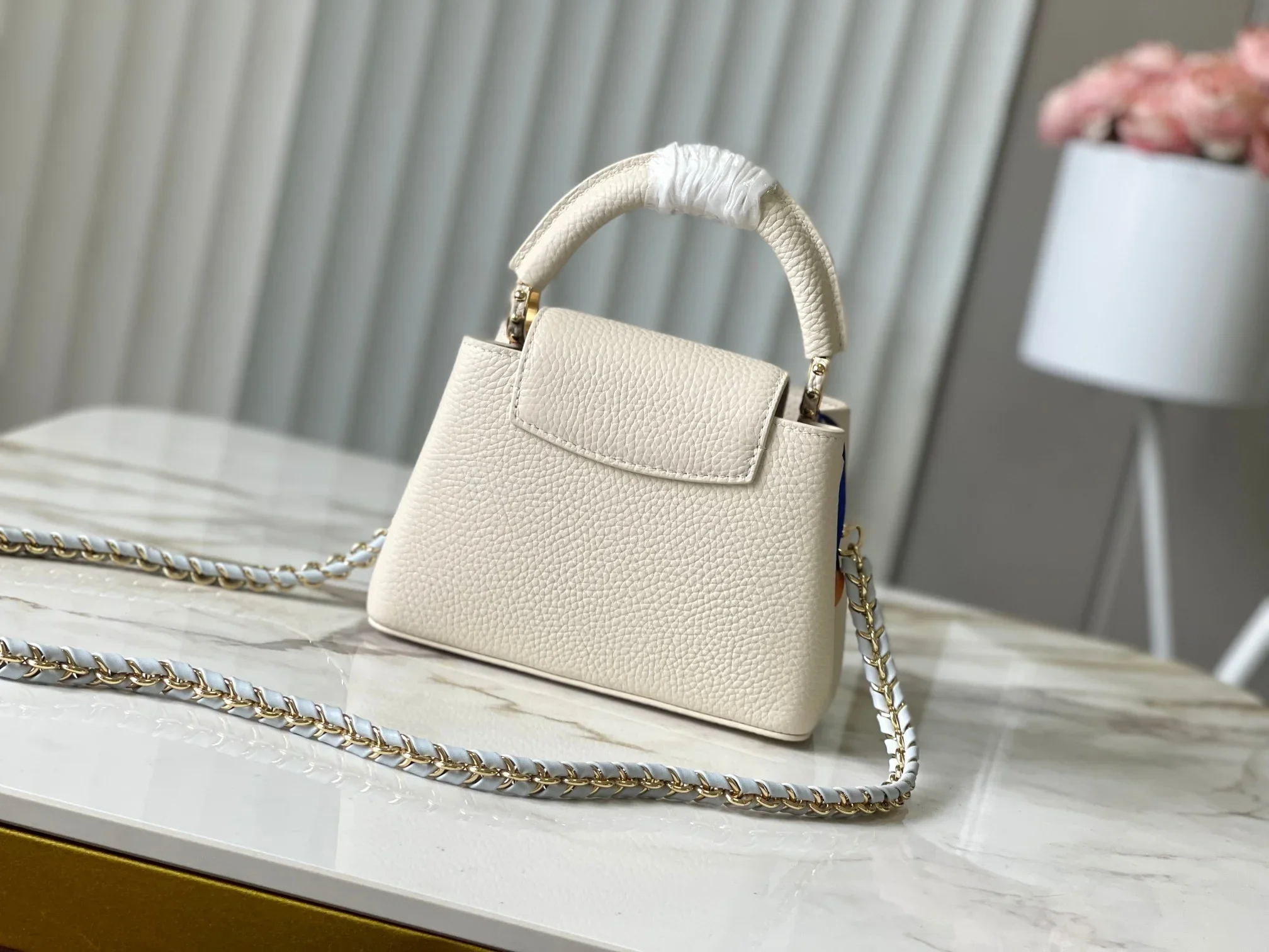 LV Top Handle Bags Cream-Gold 21X14X8CM I80202609090366 - Image 3