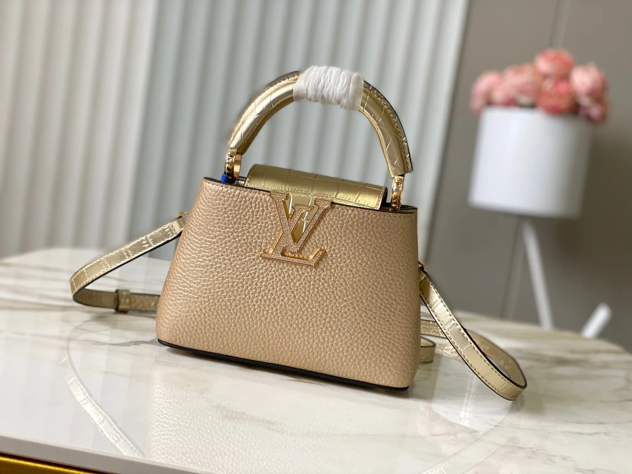 LV Top Handle Bags Gold 21X14X8CM A050202609090368