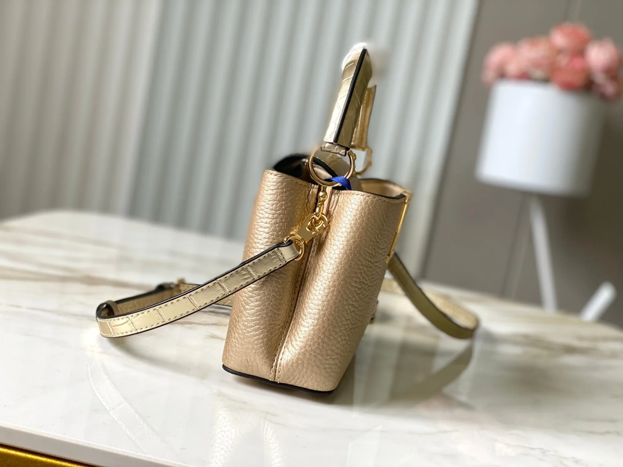 LV Top Handle Bags Gold 21X14X8CM A050202609090368 - Image 2