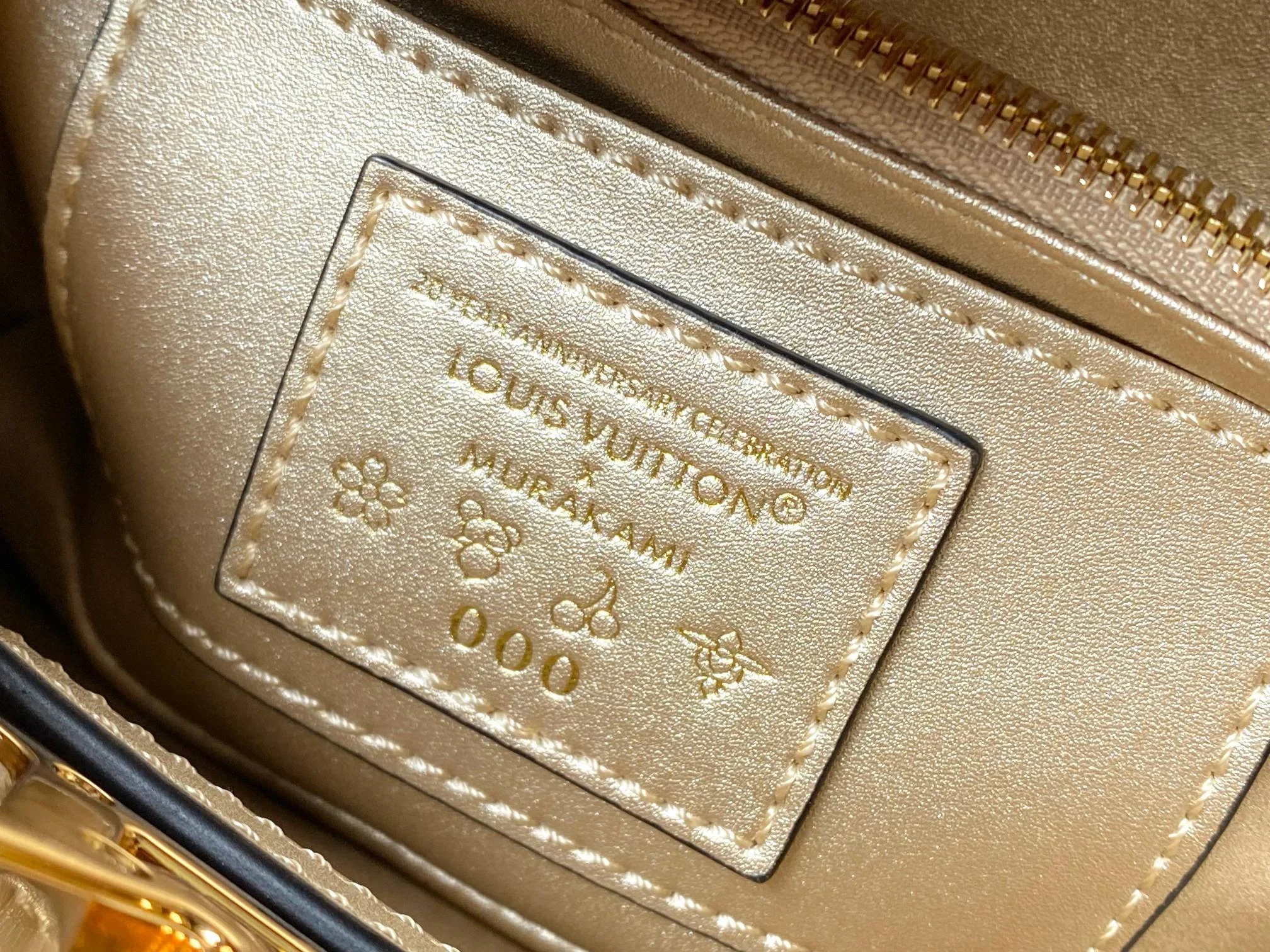 LV Top Handle Bags Gold 21X14X8CM A050202609090368 - Image 6