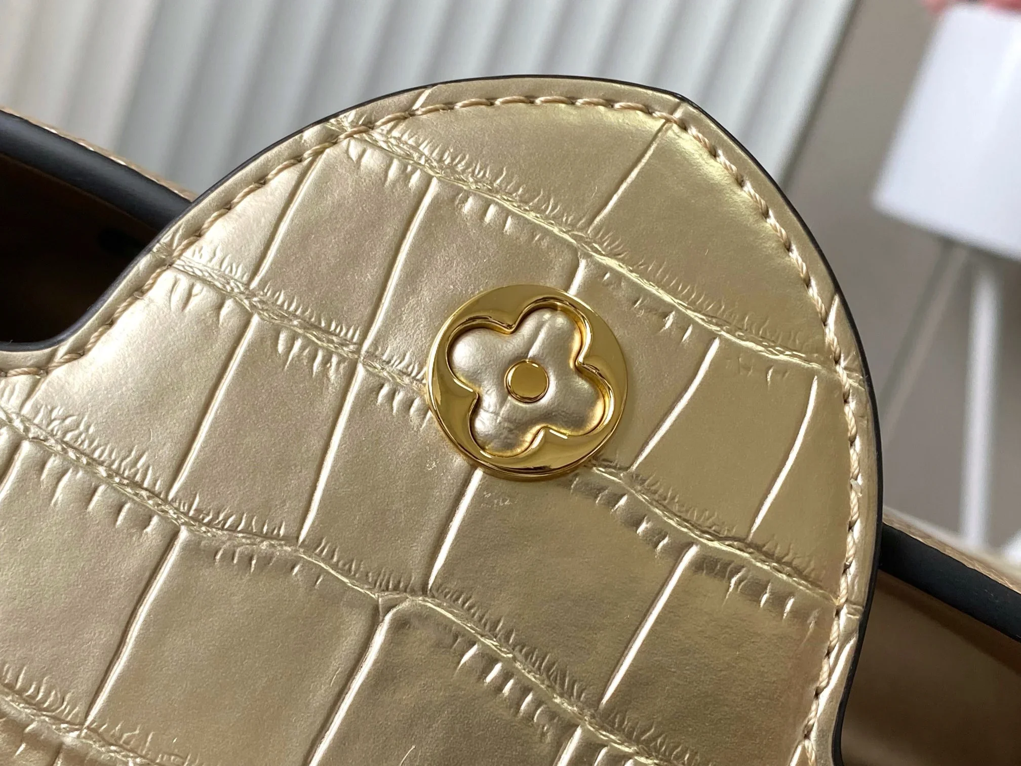 LV Top Handle Bags Gold-Beige 27X18X9CM A150202609090367 - Image 6