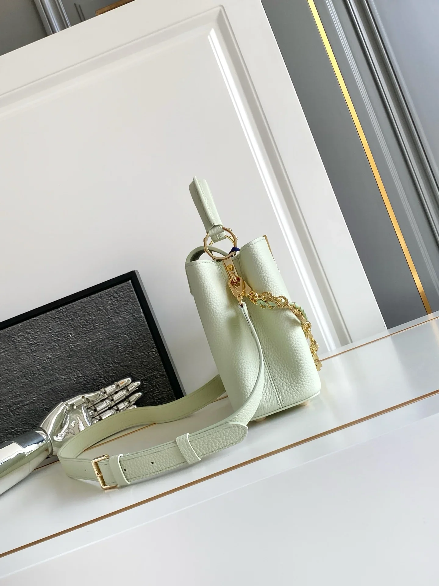 LV Top Handle Bags Mint Green-Gold 27X18X9CM A250202609090369 - Image 2
