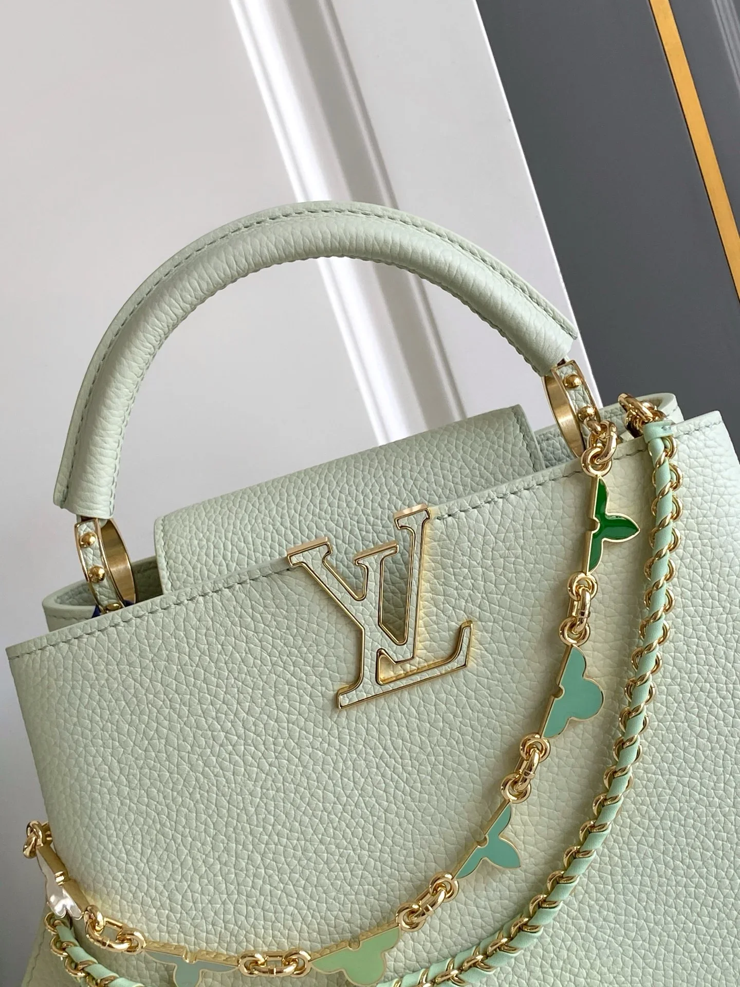 LV Top Handle Bags Mint Green-Gold 27X18X9CM A250202609090369 - Image 5