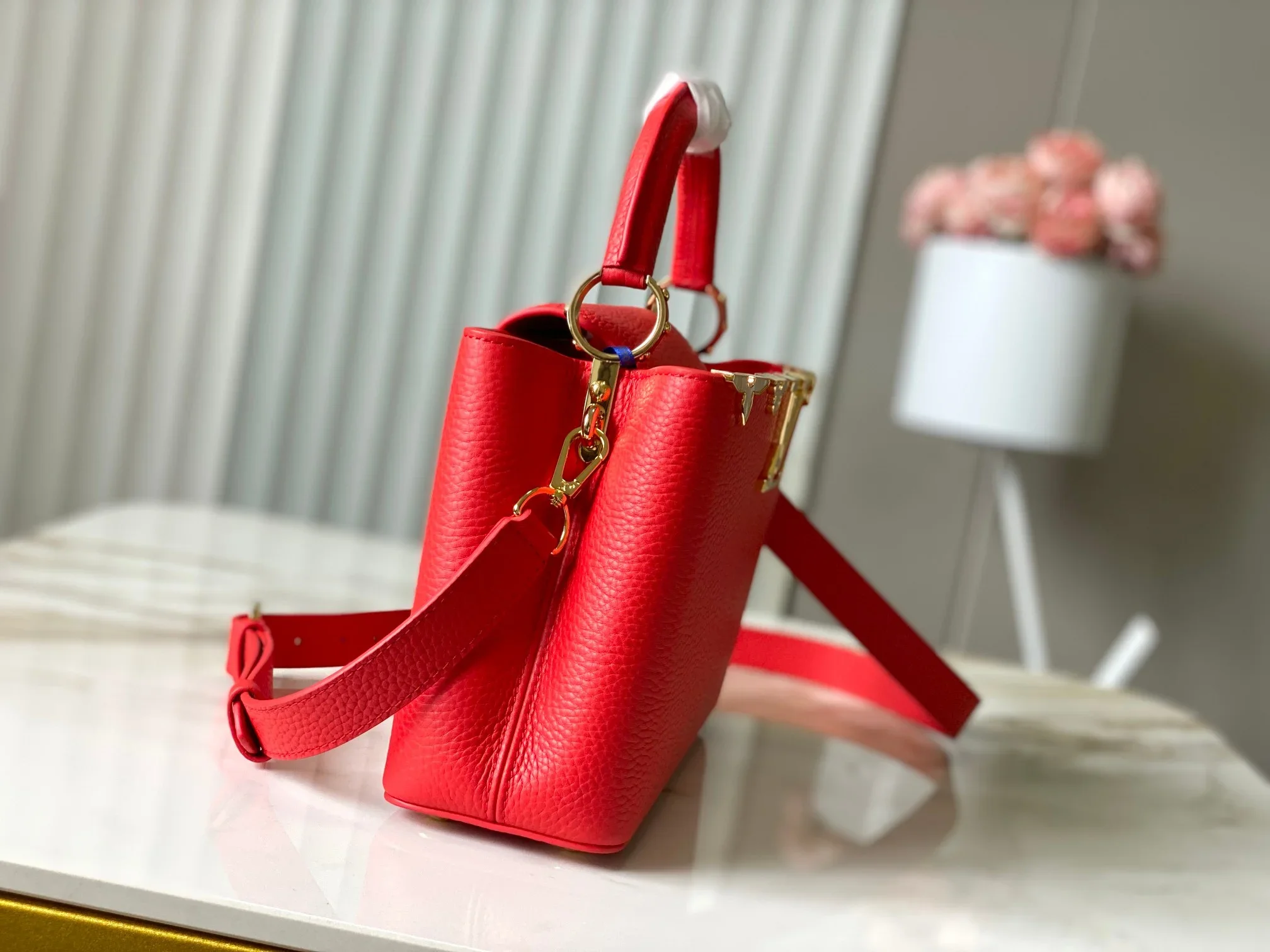 LV Top Handle Bags Red-Gold 27X18X9CM A100202609090376 - Image 2