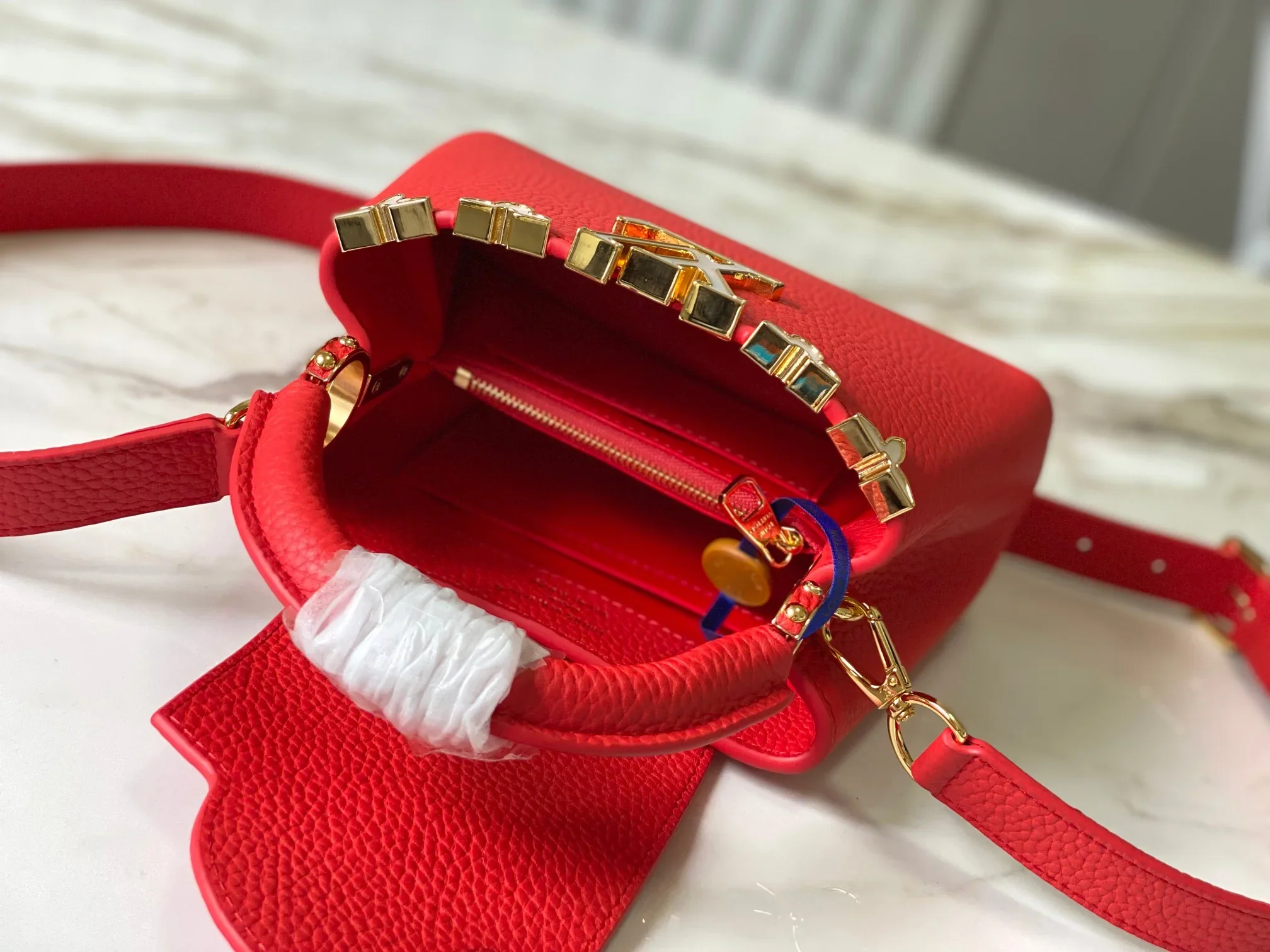 LV Top Handle Bags Taurillon Leather Red-Gold 21X14X8CM A000202609090371 - Image 5