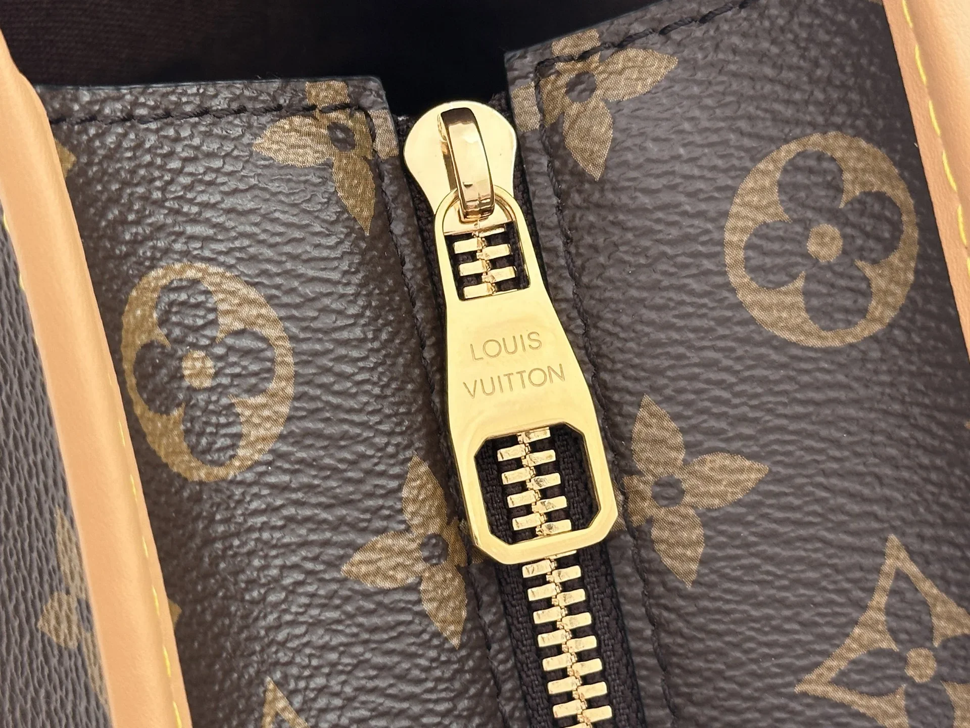 LV Totes Bags Monogram Canvas Brown-Tan 38X60X28CM F10202609090384 - Image 5