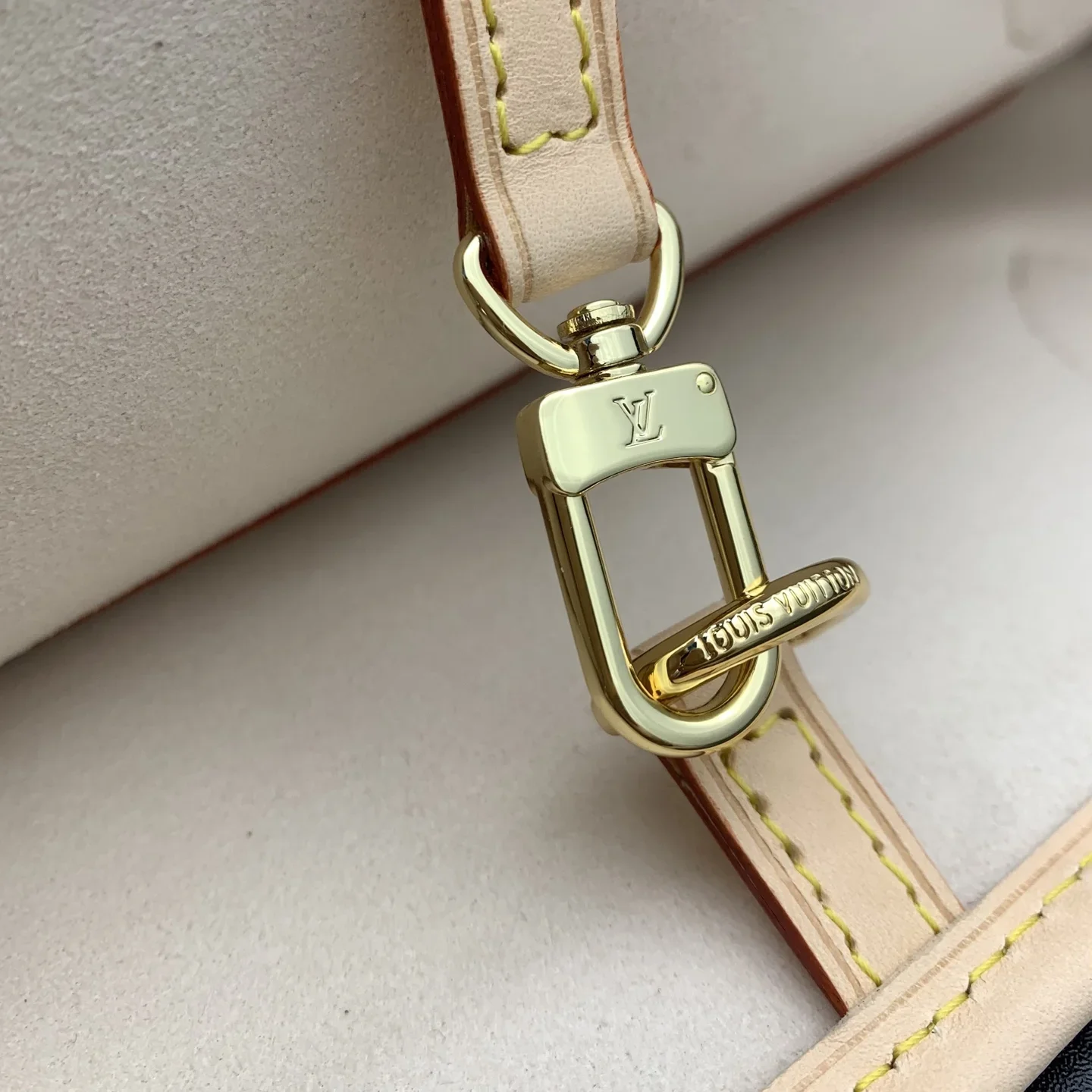 LV Totes Bags Monogram Canvas White-Multicolor 28X14X31CM G00202609090385 - Image 5