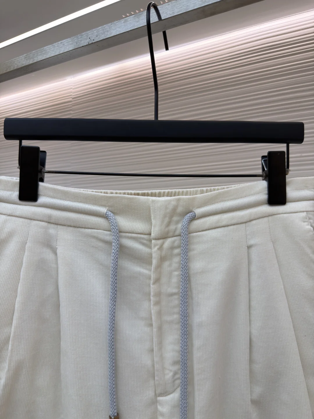 LV Trousers Cotton Cream 46-52 B95202609090589 - Image 3