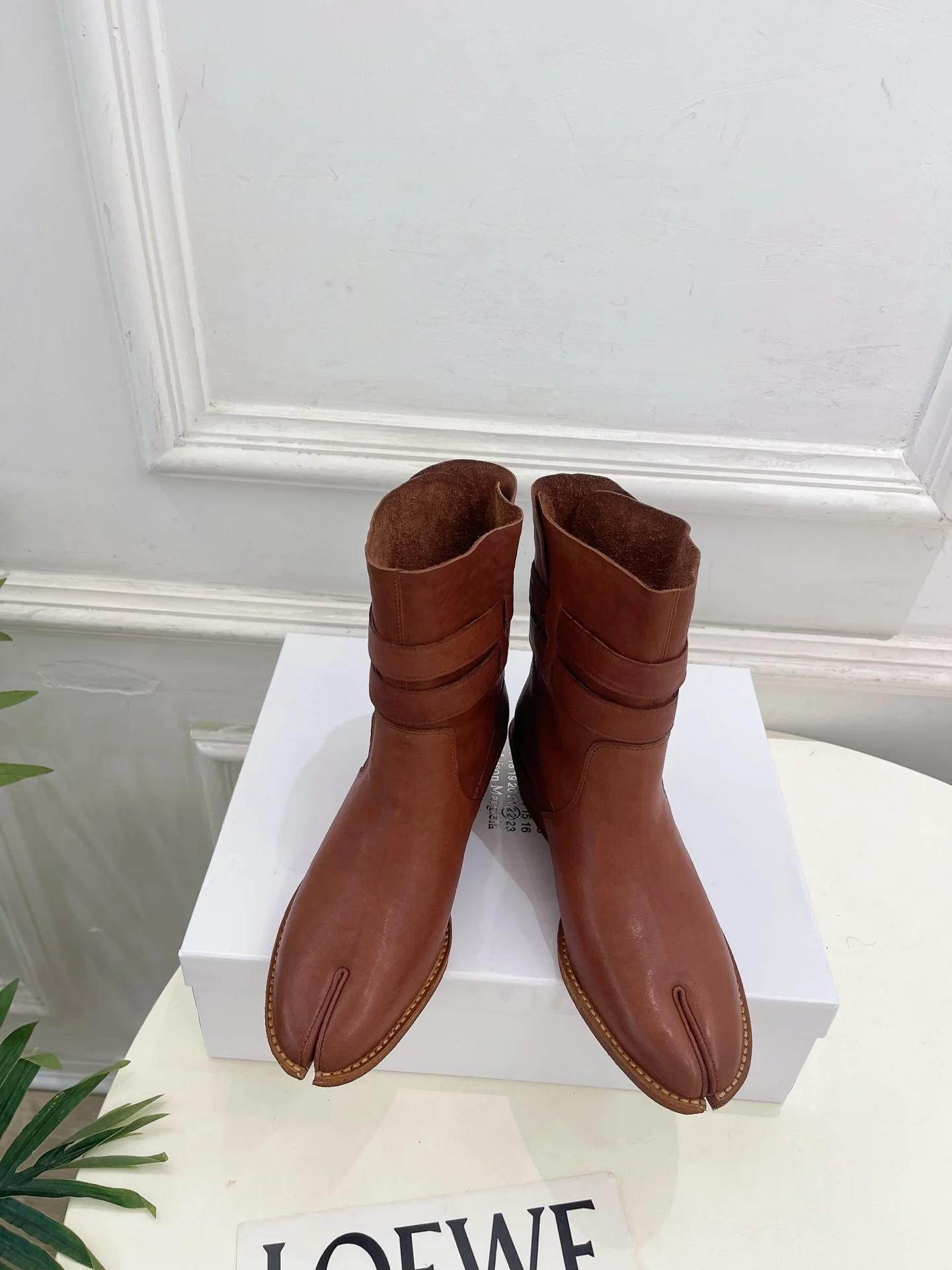 MAISON MARGIELA Boots Brown D50202609110219
